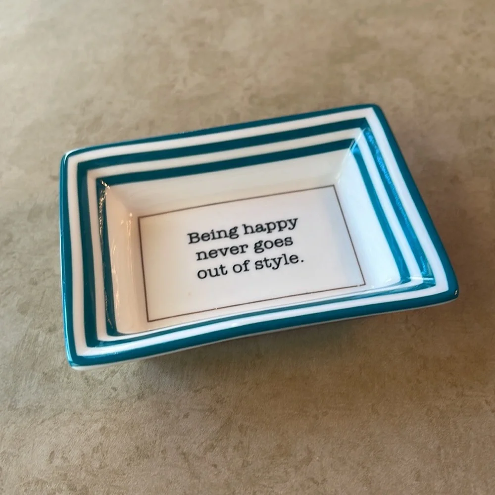 Two’s Company Petite Wise Saying Trinket Tray